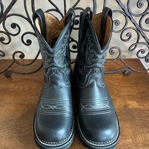 Women’s Black Western Stitch-Detail Leather Boots